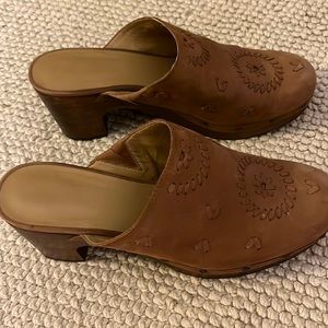 Jack Rogers Clogs